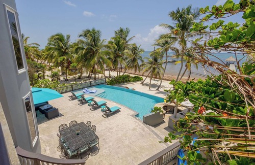 San Pedro Villa | An unBELIZEable home.Barefoot beachfront luxury!