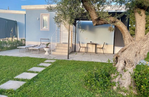 Fontane Bianche Cottage | Anastasia beach cottage Sunflower