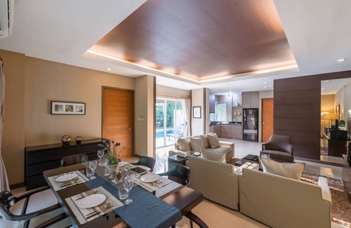 Nong Prue House | AnB Poolvilla Large Modern 3BR Jomtien for 10pax