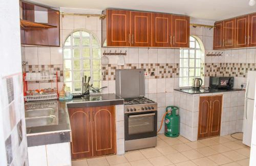 Eldoret House | Anchor Holiday Homes