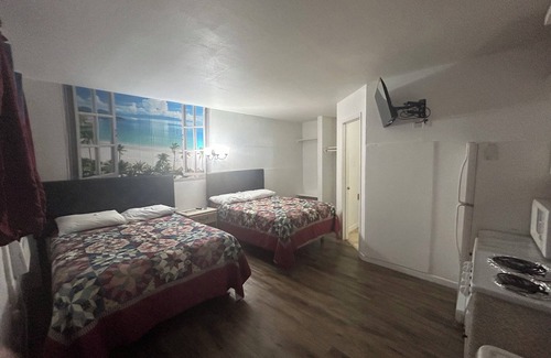 Surfside Beach Hotel | Anchor Motel & RV Park