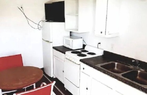 Surfside Beach Hotel | Anchor Motel & RV Park
