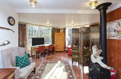 University Area Hotel | Anchorage Escape