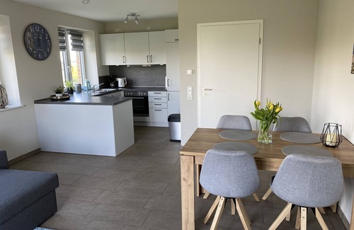 Vollerwiek Apartment | Anchorage" vacation apartment near SPO