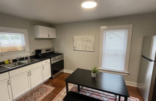 New Haven Apartment | Anchors Away! New Haven Home! 2BR Upper Level