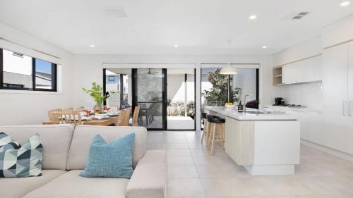 Shell Cove House | Anchors Rest