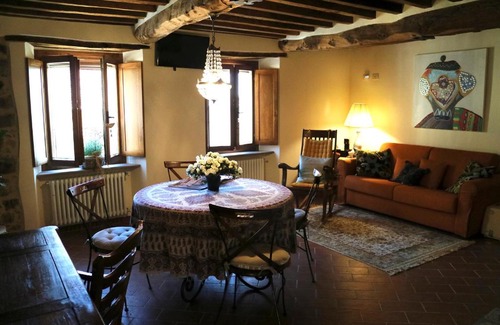 Castelnuovo di Val di Cecina Apartment | Andante appartamenti