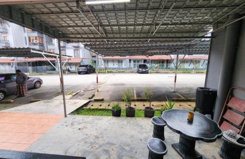 Batu Caves Apartment | Andari Homestay Selayang Islam Only