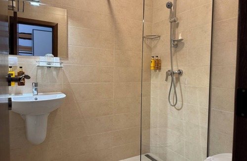 Moeciu de Sus Hotel | Andolia