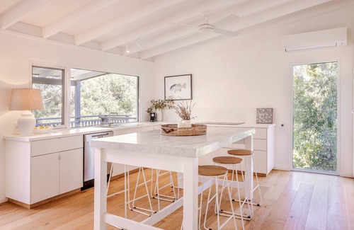 Eagle Bay House | Anelga - Beachfront on Eagle Bay