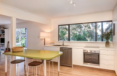 Eagle Bay House | Anelga - Beachfront on Eagle Bay