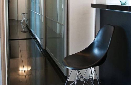 Finsbury Apartment | Angel Islington Modern 1 bedroom flat, sleeps 4