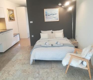 Praprotna Polica Apartment | Angel's Nest Apartment
