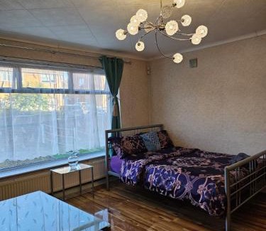 Barrow Gurney House | ANGELS nest