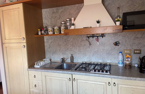 Sordevolo Apartment | Anghelos Sordevolo apartment with fully equipped kitchen