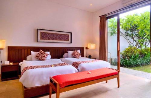 Keramas Villa | Angkasa 5 BR Beachfront Villa JU31