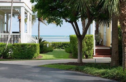 Islamorada House | Anglers Reef Islamorada home with ocean views, private marina, beach & pool