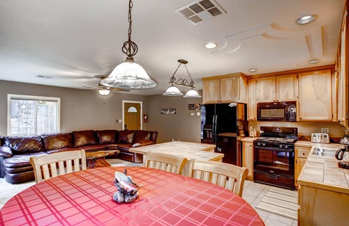 Oakhurst House | Anglers Rest