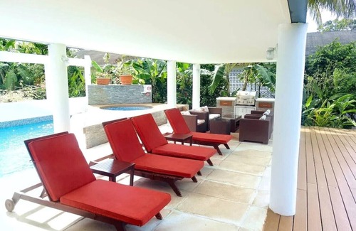 Black Rock Villa | Anglesea Lux Villa w/pool, hot tub, spa shower & steamroom