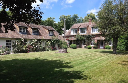 Montaure House | Anglo-Normand Cottage 1 hour from Paris - sheets and towels provided