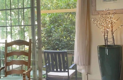 Athol Springs House | Angola on the Lake- Grandview Bay-25 minutes from Highmark Stadium
