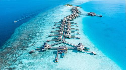 Rinbudhoo Resort | Angsana Velavaru In-Ocean Villas