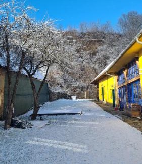 Richis House | Ani GuestHouse Richis