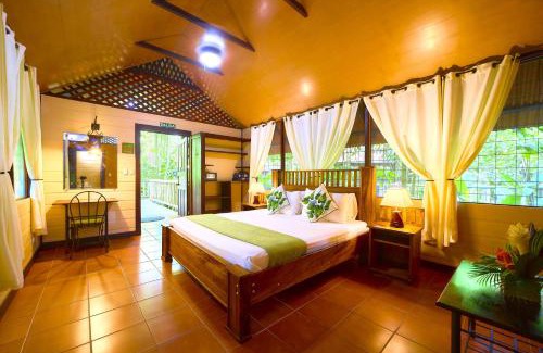 Tortuguero Cabin | Aninga Lodge