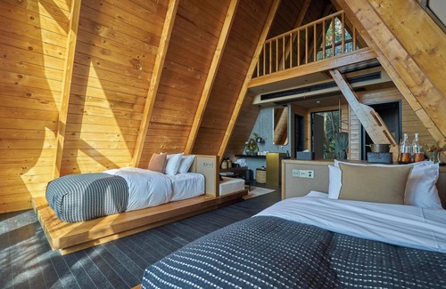 Anji Hotel | Anji ke gamer wild luxury Resort villa