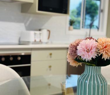 Harrington House | Ann St Bungalow-Perfect Escape!