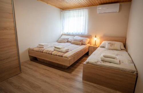 Dunapataj Bed & Breakfast | Anna-Lak