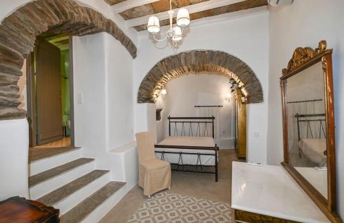 Arnados House | Anna's Village House Arnados