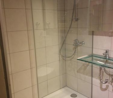 Steindorf am Ossiacher See Apartment | ANNA Seeblick Appartement, Haus Hänsel&Gretel am Ossiachersee mit direktem Seezugang, Hallenbad