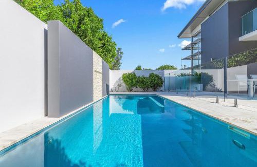 Sunshine Beach House | Anna Superbly Stylish Luxury Townhouse