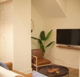 Yamacraw Village Apartment | Annabelle 2A - Studio In The Heart Of Night Life
