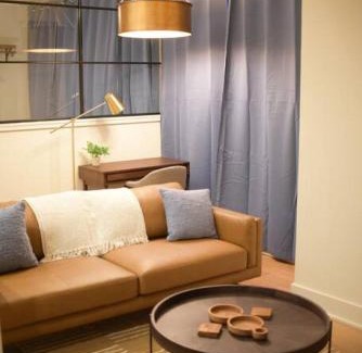 Yamacraw Village Apartment | Annabelle 2A - Studio In The Heart Of Night Life