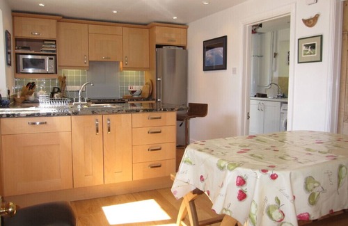 Totnes House | 'Annacombe' - Peace & Tranquillity - Coast & Dartmoor - AUG offers £655-£755