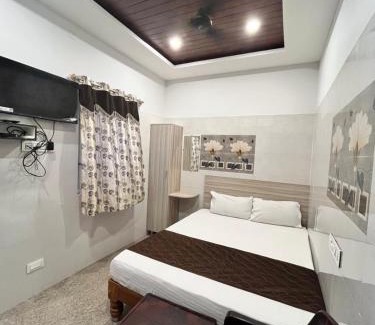 Velankanni Hotel | Annai viola residency