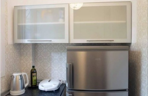 Agia Triada Apartment | Anni's cozy apartment 50m from the beach!