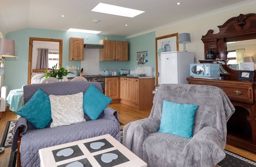 Oldshoremore Cottage | ANNIE'S ANNEX, character holiday cottage in Kinlochbervie