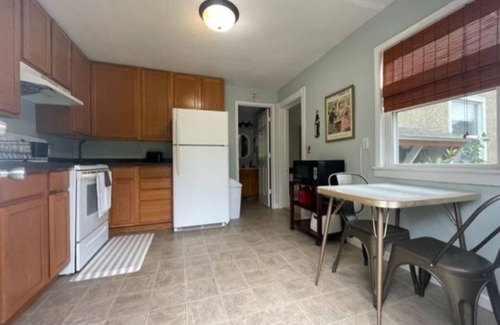 Anoka Apartment | Anoka 1 bedroom Apartment in Old Victorian House