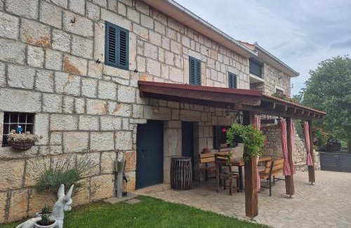 Imotski Villa | Antini dvori