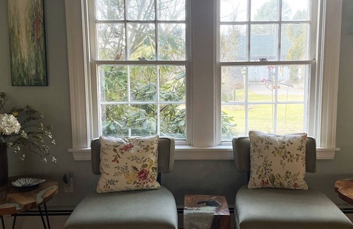 Edgecomb House | Antique Charm and Modern Comfort on Maine Waterfront