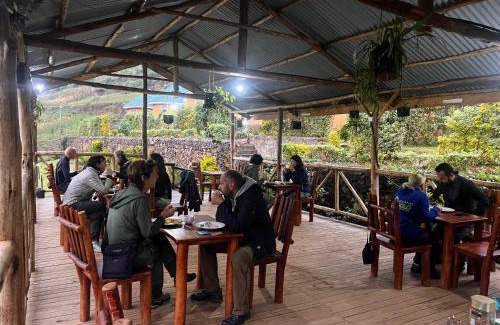 Kabale Cabin | Antique cottages