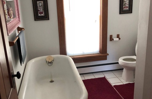 Windham Bed & Breakfast | Antique Rose Inn Windham