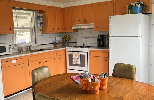 Moravia House | Antler Acres - 2 bedroom, 1 bath, sleeps 6