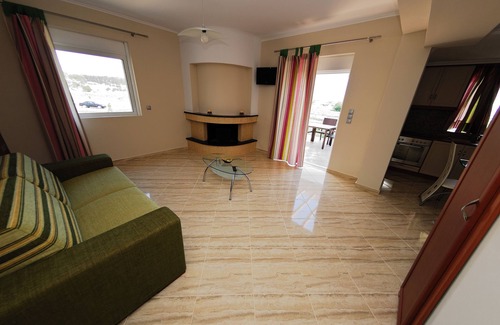 Pineios Apartment | Antonios Village