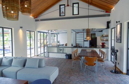 Kampot House | Anuksa Homestay