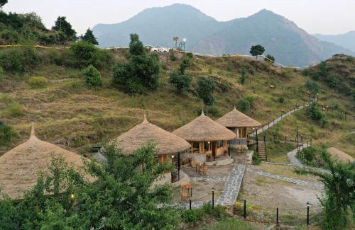 Naina Range Resort | Aotel Pangot Formally Royal Cliff