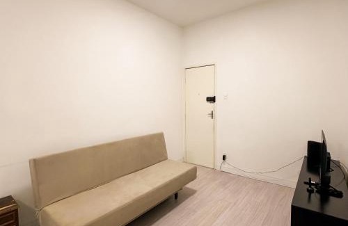Barro Preto Apartment | Apê Nova York I Raul Soares Centro Mercado Central